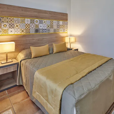 מלון דירות Bleues Le Mediterranee