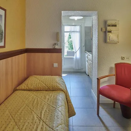 美地特然尼公寓式酒店 Saint-Raphaël