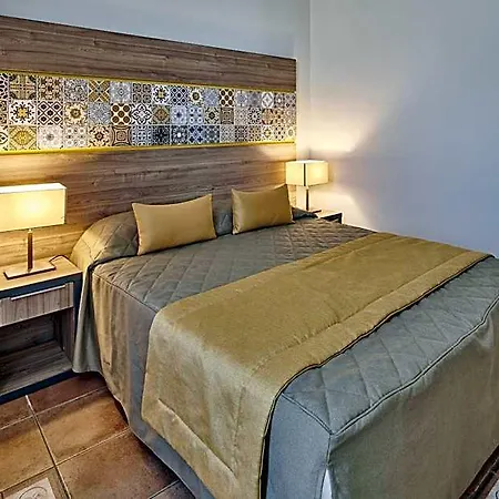 Le Mediterranée Aparthotel 3*