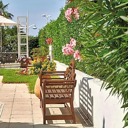 Aparthotel Le Mediterranée 3*