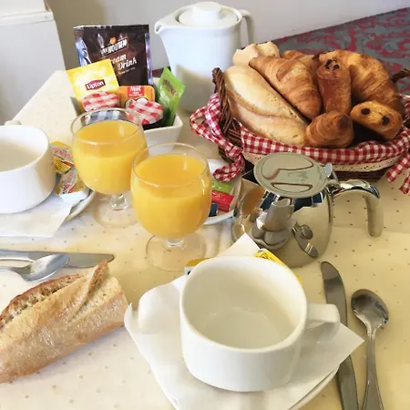 美地特然尼公寓式酒店 3* Saint-Raphaël