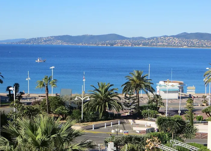 Lejlighedshotel Bleues Le Mediterranee 3*