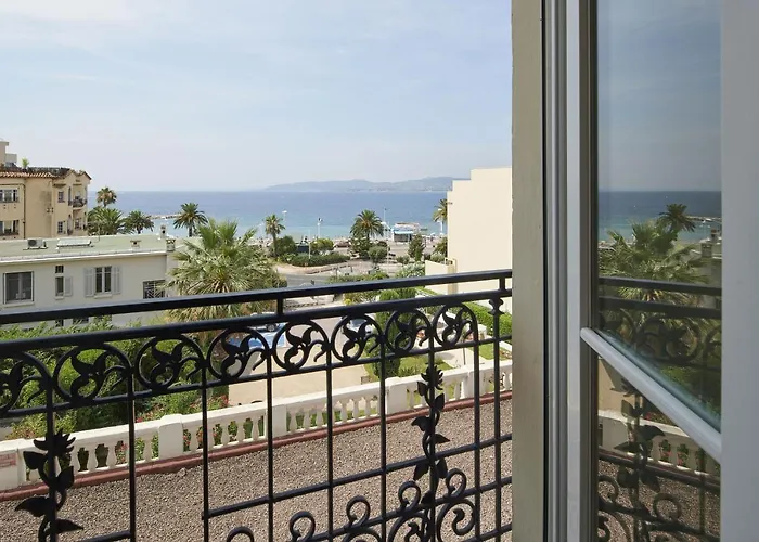 Bleues Le Mediterranee Lejlighedshotel 3*